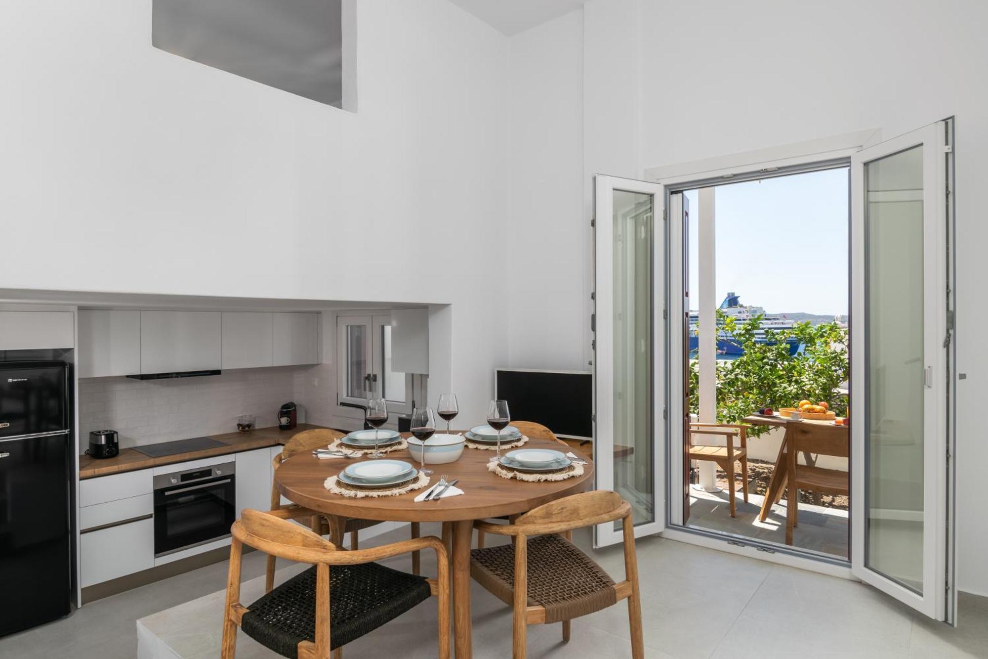 Vitalis Residences - Haven Suites Adamantas  Exterior photo